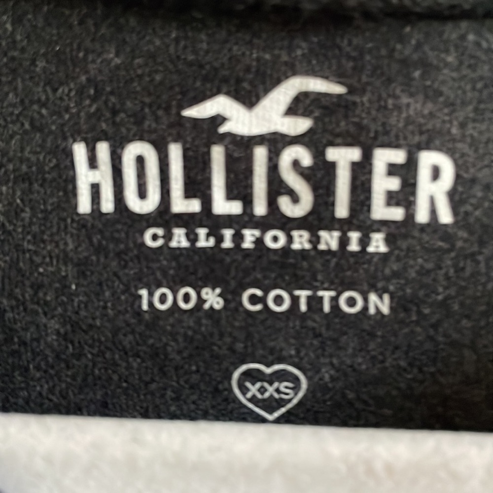 •HOLLISTER SHIRT• - Picture 4 of 4